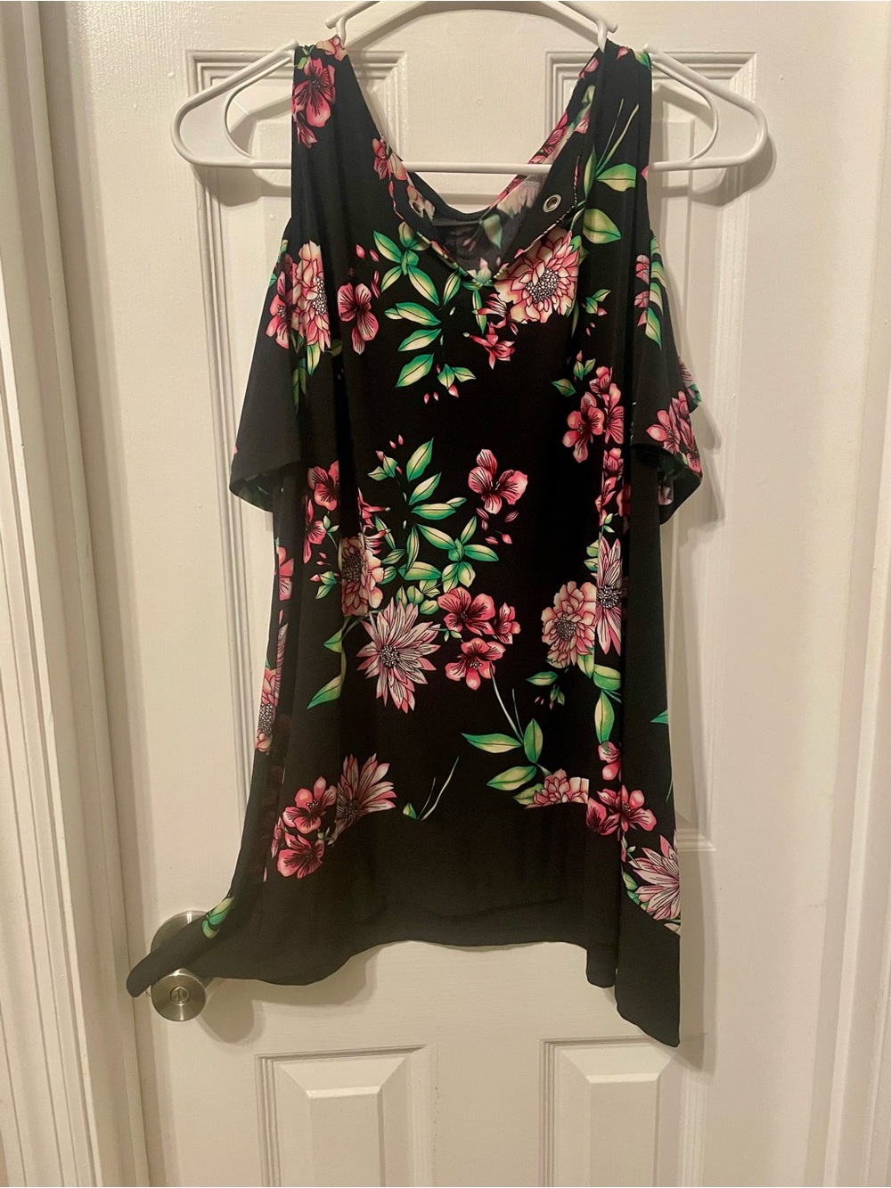 Rafaella Black Floral Cold-Shoulder Tunic